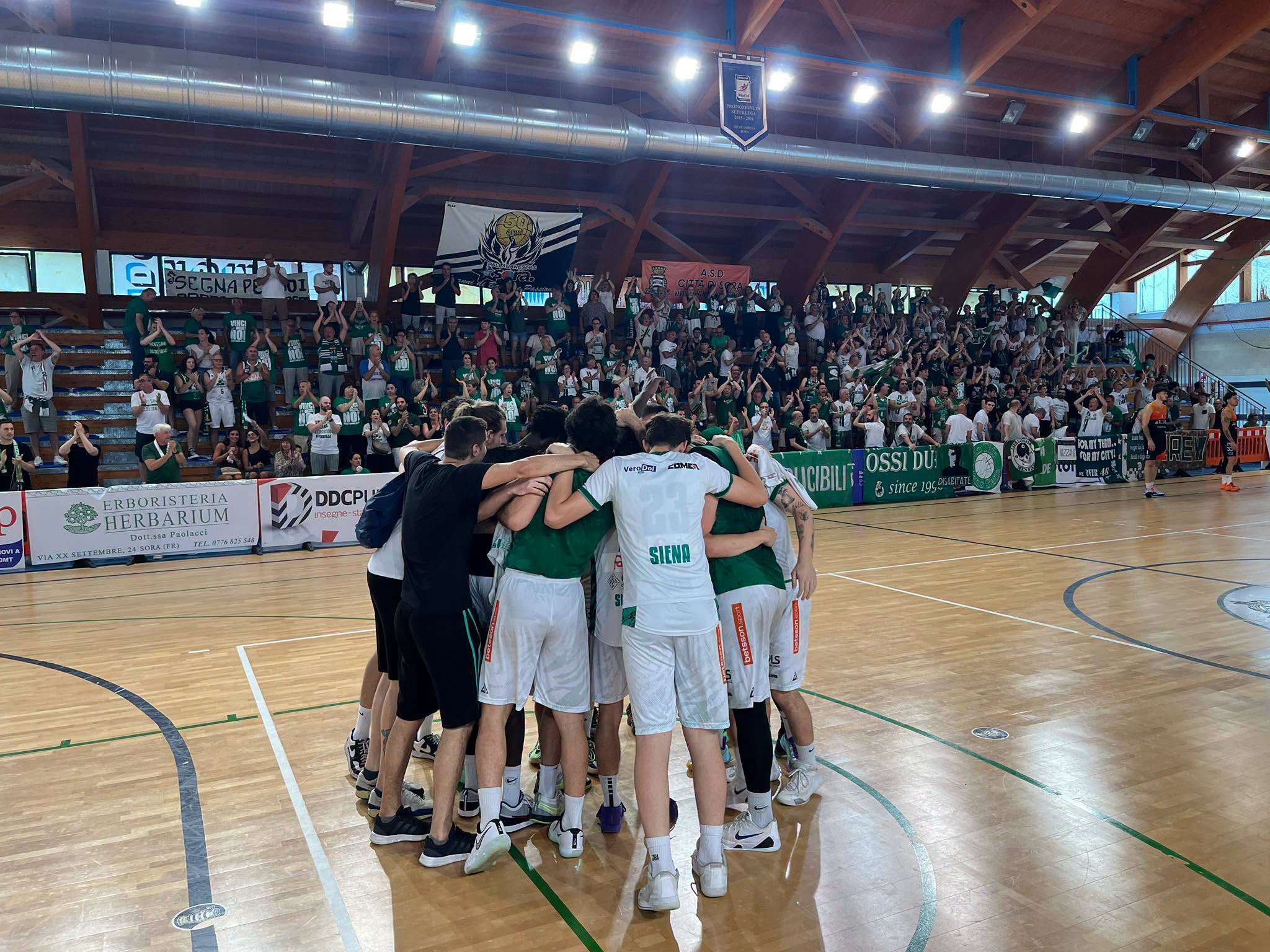 Basket, Mens Sana Siena in B Nazionale: Reggio Calabria vince ma non basta. Invalidato l’autocanestro di Laganà per andare all’overtime